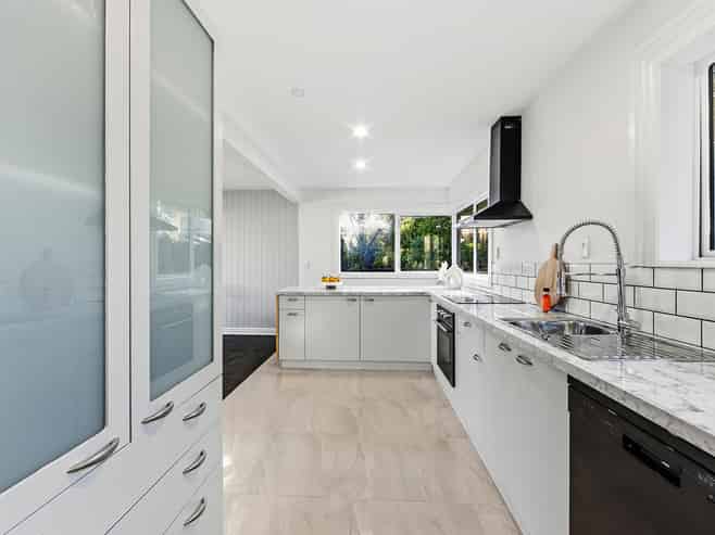 52 Orrick Crescent, Avondale