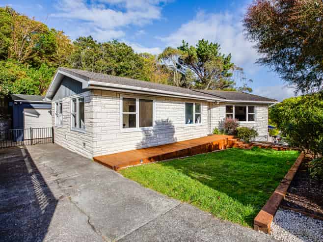 9 Barberry Grove, Maungaraki