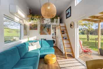 Tiny Home, Longbush Road, Gladstone