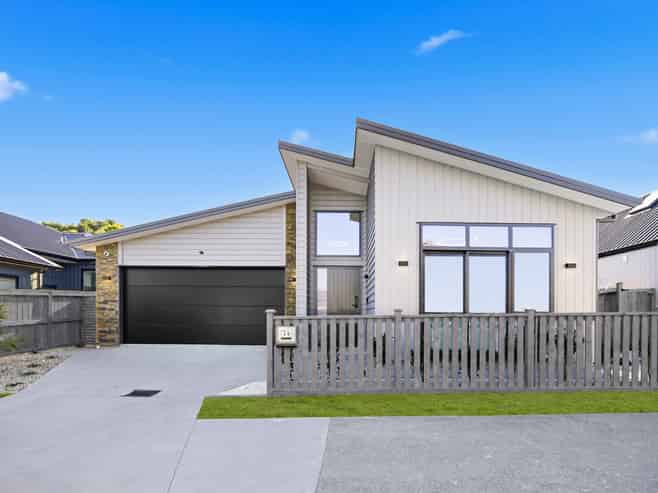 34 Streamview Way, Long Bay