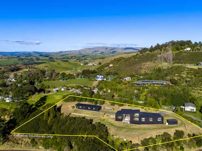 49A Hills Road, Raglan