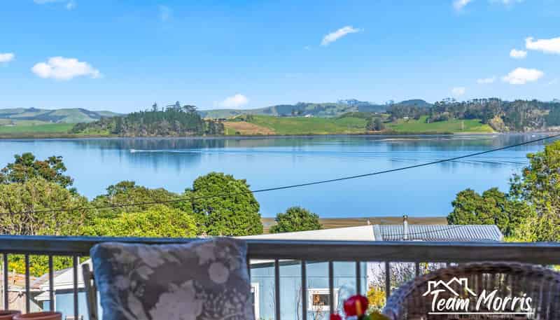 10 Oxford Street, Whakapirau