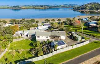 10 Oxford Street, Whakapirau