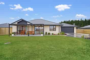 61 Hilton Drive, Amberley