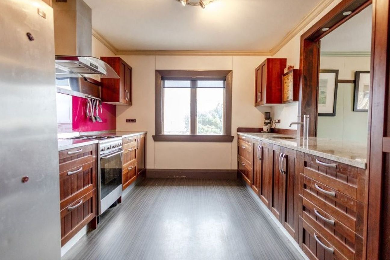Elevated Character with Views to Match - Widok 4