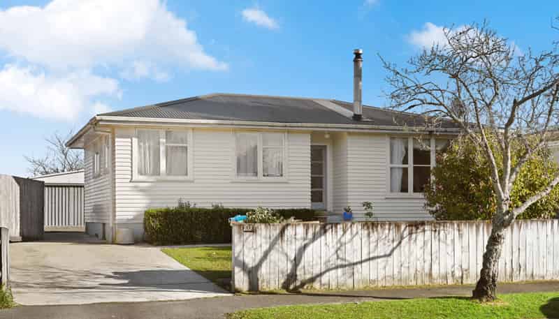103 Pine Avenue, Melville