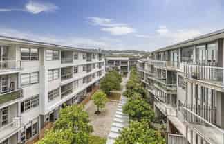 E301A/28 Torrens Terrace , Mount Cook