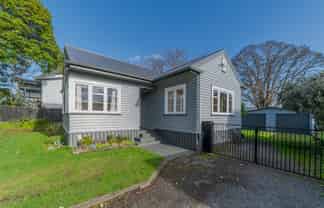 665 Grey Street, Hamilton East