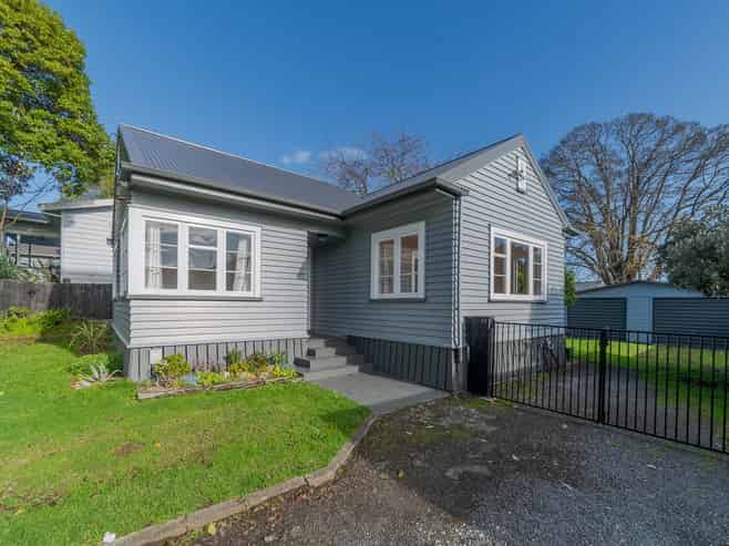 665 Grey Street, Hamilton East