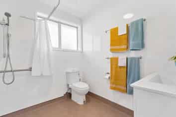 1/576A Weymouth Road, Weymouth