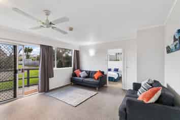 1/576A Weymouth Road, Weymouth