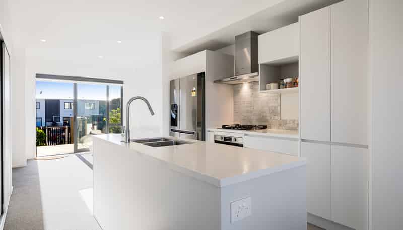 6/1 Scott Road, Hobsonville