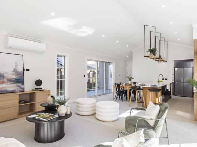 5 Ngaio Place, Lansdowne