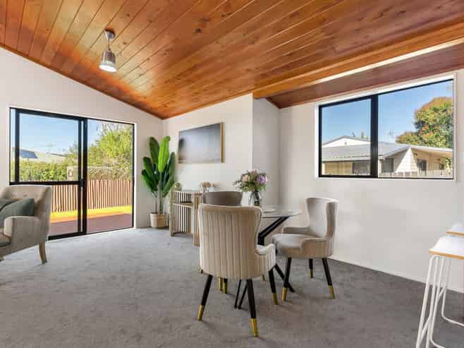 1596b Great North Road, Waterview