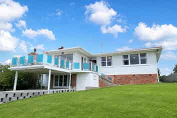8 Whittle Place, New Windsor