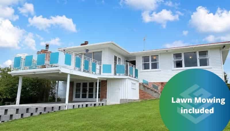 8 Whittle Place, New Windsor