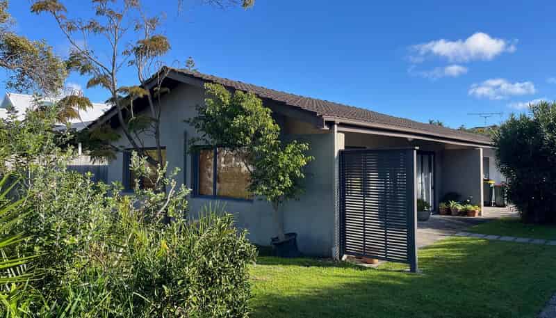 17A Walton Street, Red Beach