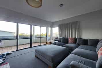 18 Arden Place, Oakura