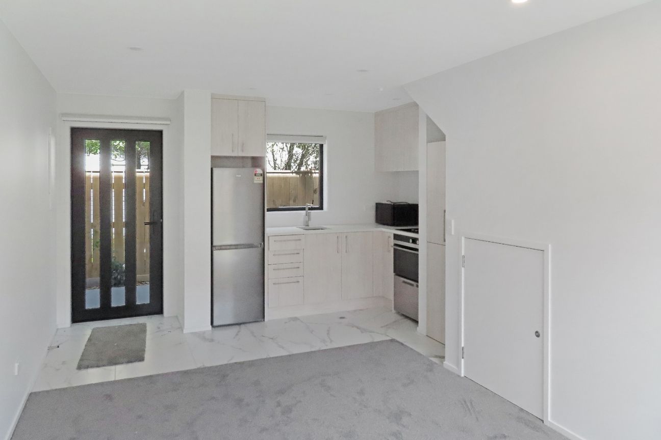 Secure, modern 1 bedroom - Aanzicht 3