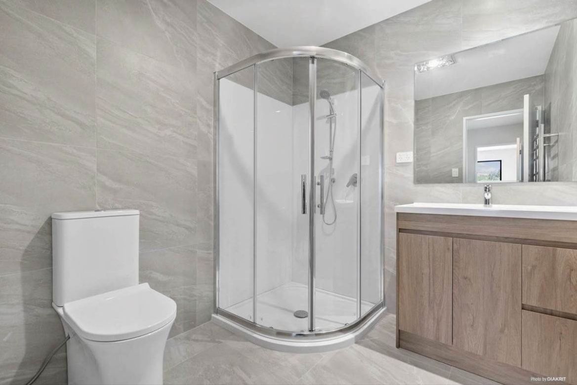 Modern 3 Bed, 3 Bath Oasis! - Ansicht 5