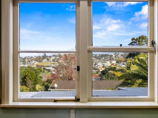 65 Royal Road, Massey