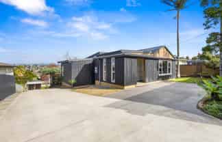 65 Royal Road, Massey