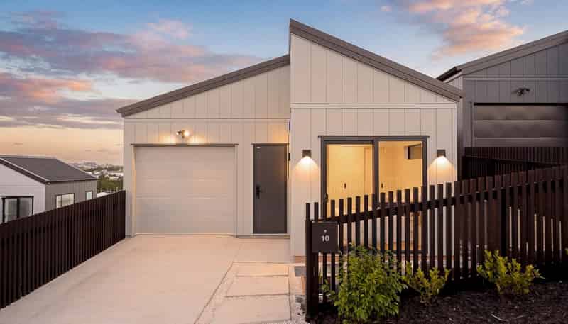 10 Moko Road, Orewa