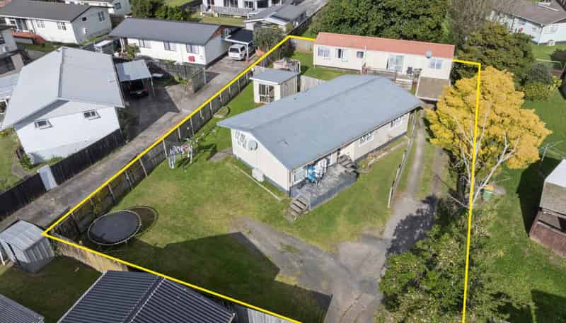 11 Garth Place, Manurewa