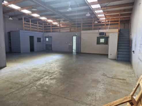 High profile showroom warehouse