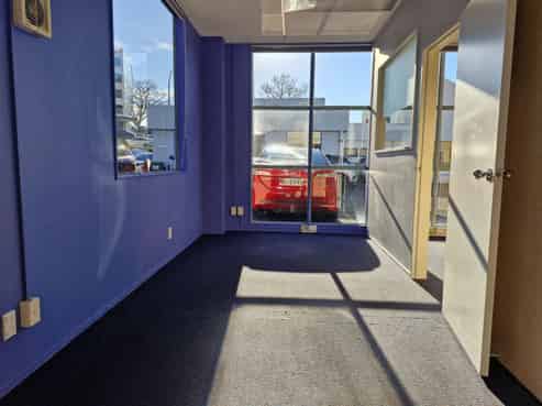 Convenient ground floor with parking at door