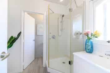 9/1 Glen Road, Browns Bay