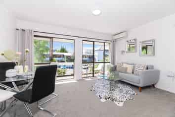 9/1 Glen Road, Browns Bay