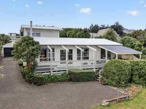 9 James Drive, Diamond Harbour
