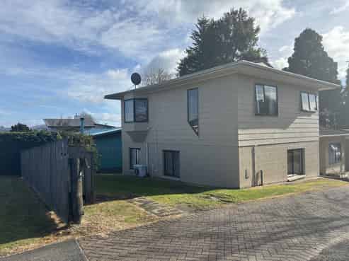 16 Matuku Street, Taupo