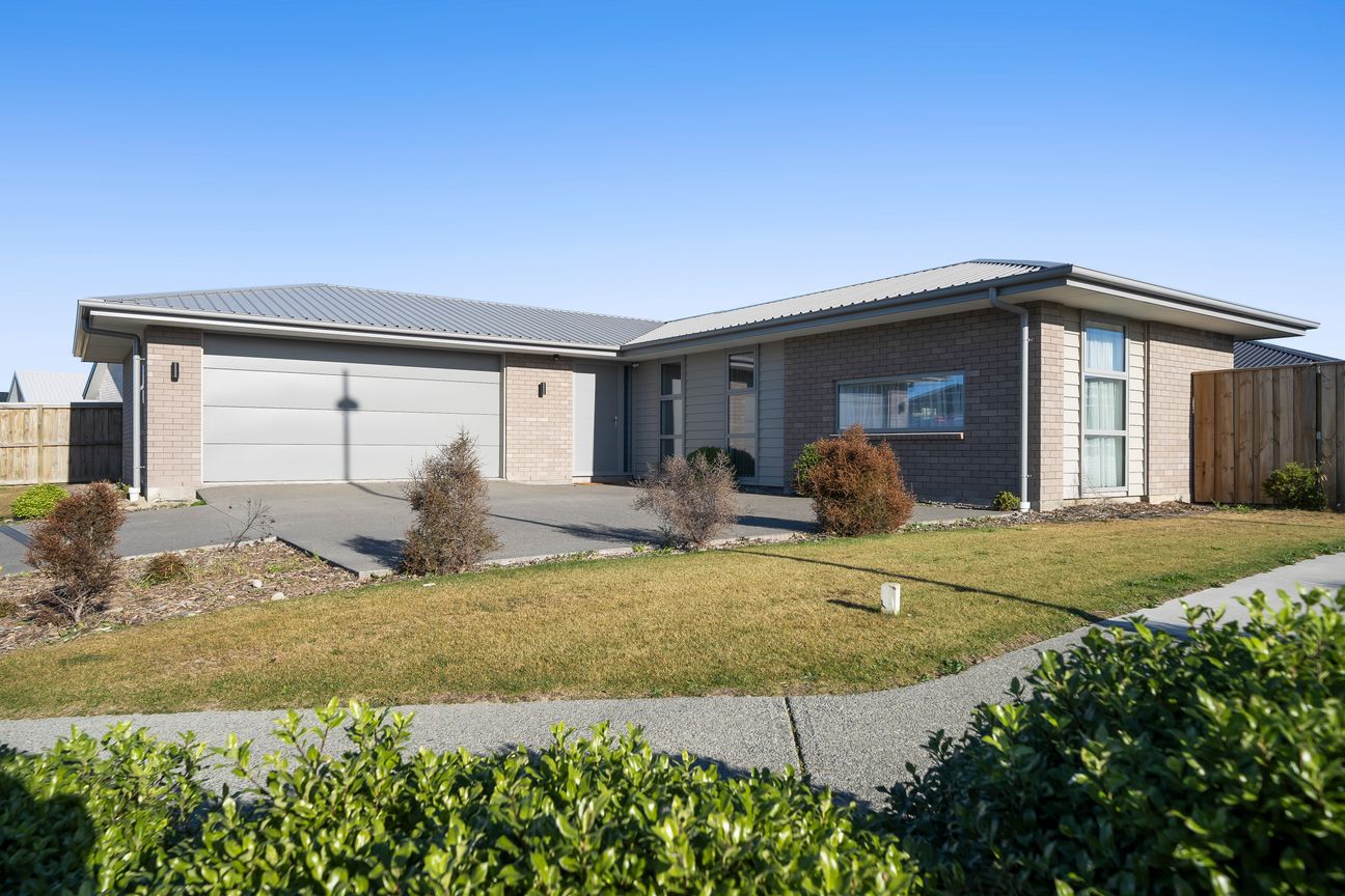 Auckland Owners Say Sell, This Gem Must Go! - Aanzicht 2
