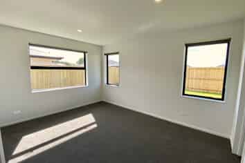 72 Crossley Avenue, Ravenswood