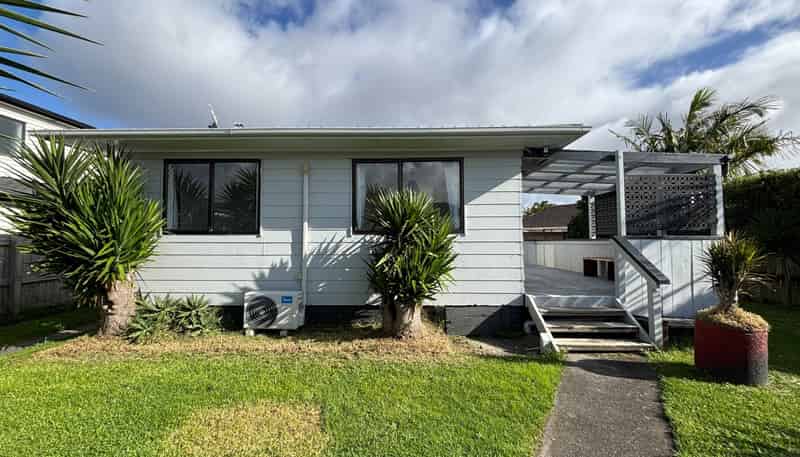 1/710 Te Atatu Road, Te Atatu Peninsula