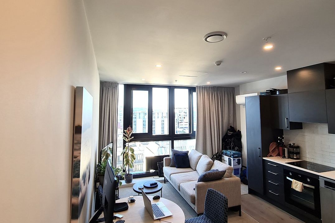Furnished Unit With Parking & Electricity included - Vista 4