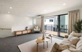 3/6 Ruakiwi Road, Hamilton Lake