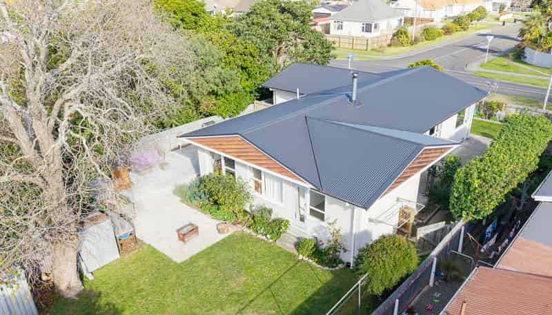 1005 Duke Street, Mahora