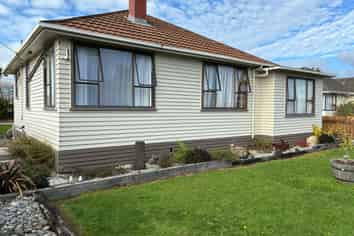 1 Webb Street, Westport