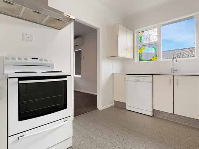 19 Field Street, Silverstream