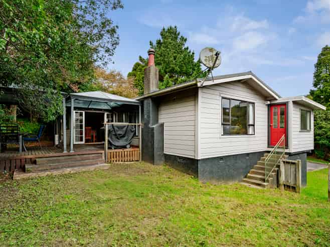 5 South Street, Tawa