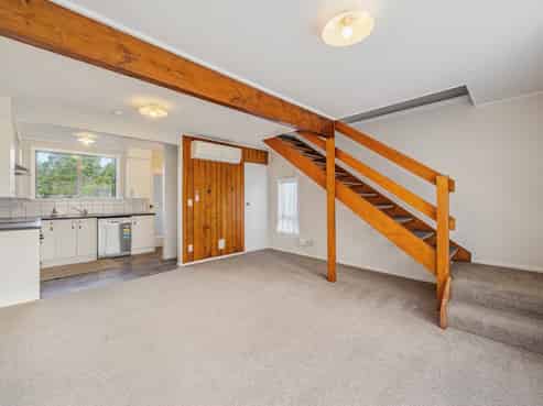 7/21 Islington Street, Trentham
