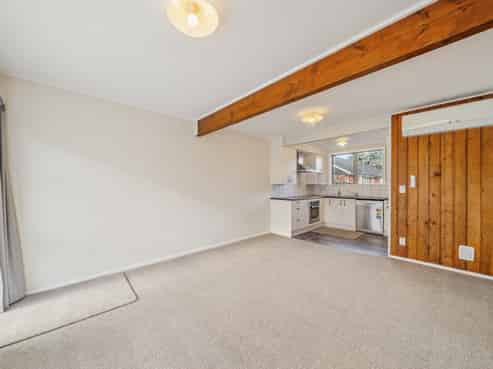 7/21 Islington Street, Trentham