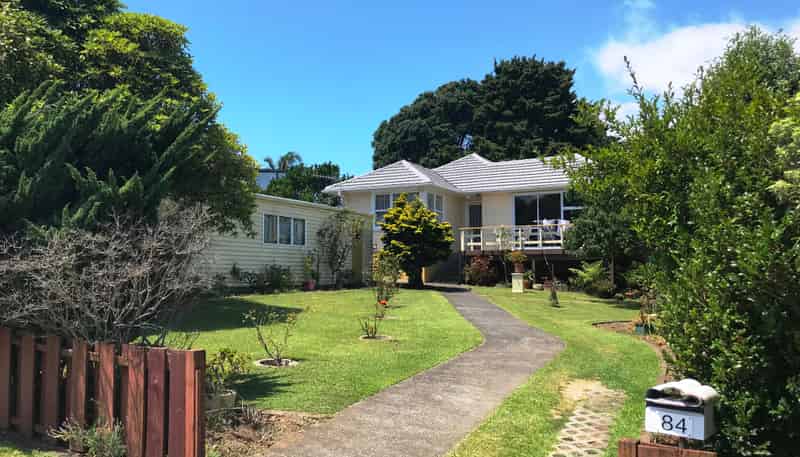84 Bruce Road, Glenfield
