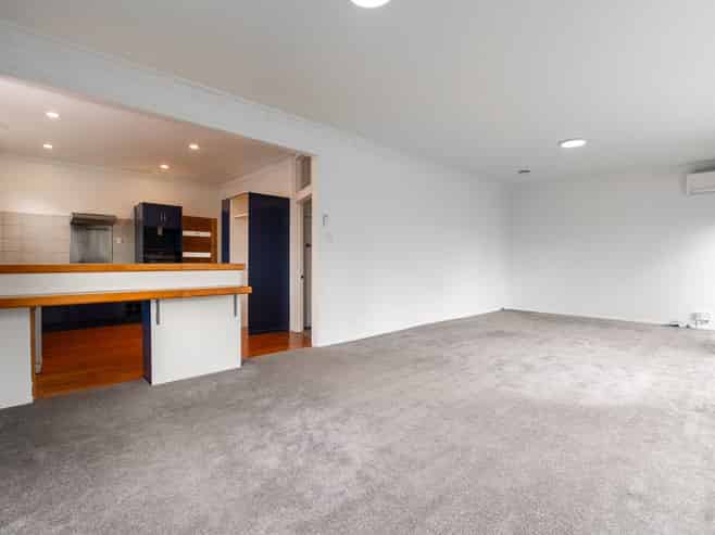 11 Kowhai Street , Glenholme