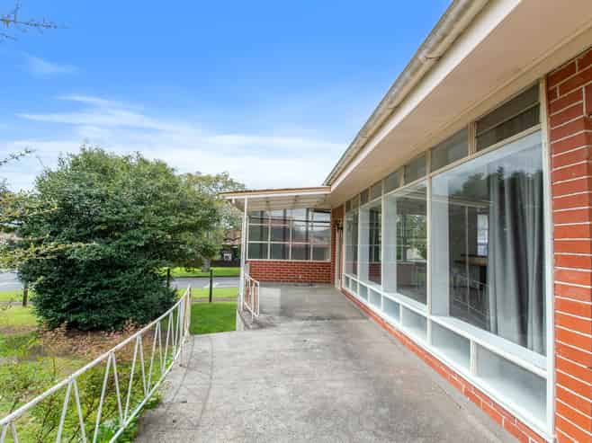 11 Kowhai Street , Glenholme