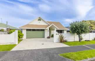 318 Manly Street, Paraparaumu Beach
