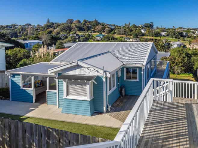 22 Marama Avenue, Surfdale